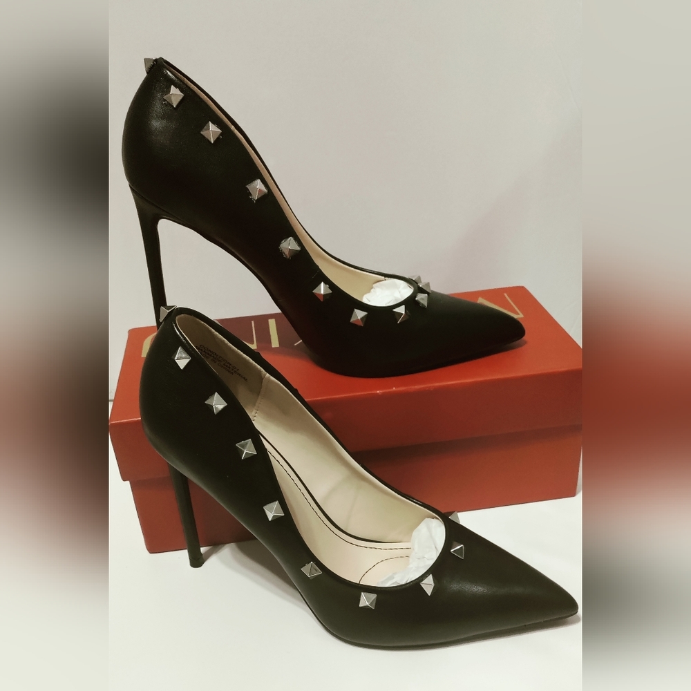 Shoes - Picture 6 of 6
